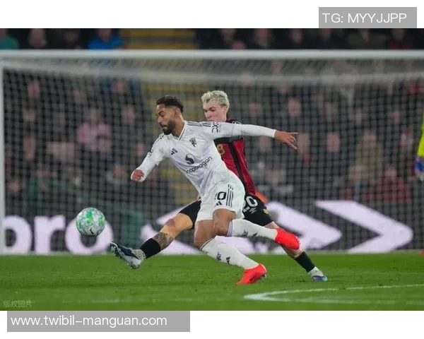 曼联客战热刺剖析，红魔2比2诺丁汉森林，争议判罚送分防卫缝隙大